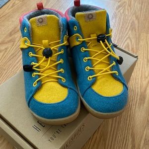 Mukishoes barefoot Ara wool boots size 40